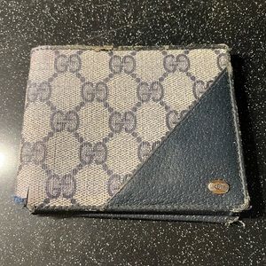Gucci wallet